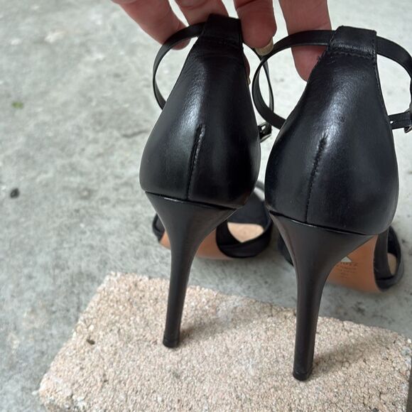 Schutz Ankle strap heeled sandals - Picture 5 of 7